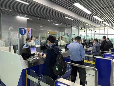 琶洲港澳客運口岸清明假期出入境高峰時段溫馨提示